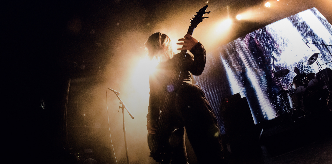 -小程序开发 · 运维服务